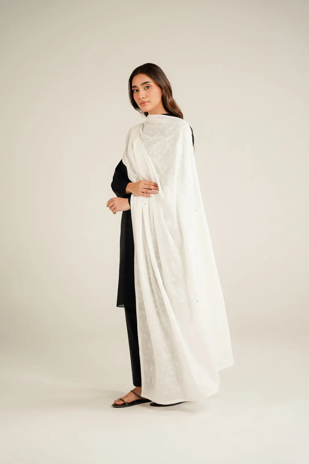 1 Piece Lawn Embroidered Shawl (CH0016)