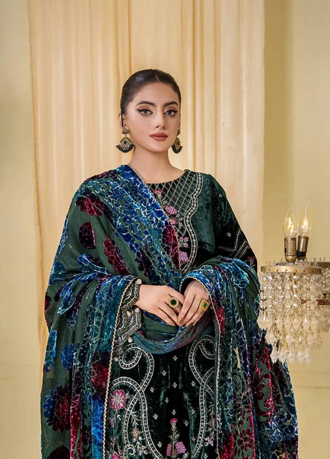 Adans Libas Velvet Palachi