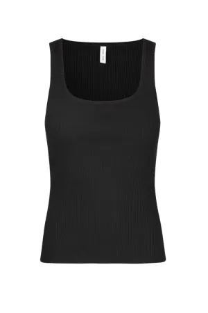 Amanza Tank