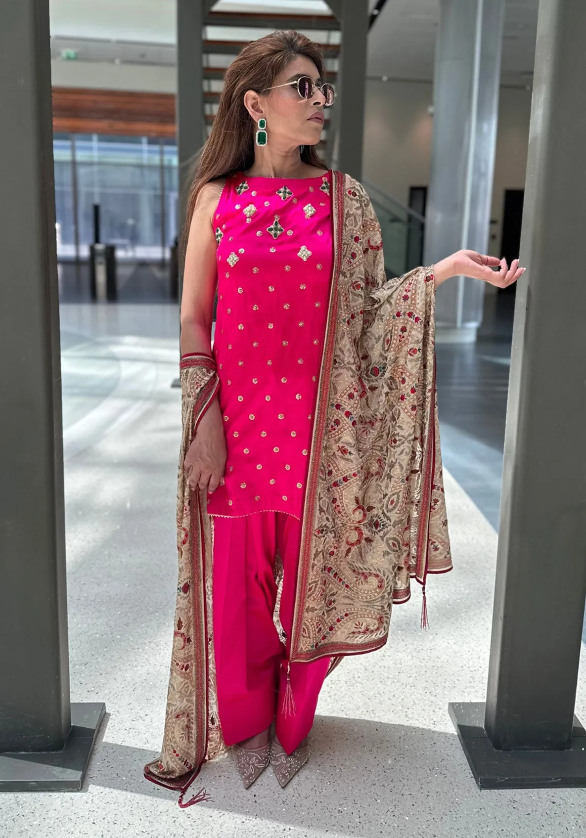 Beige Kashmiri Embroidered Dupatta