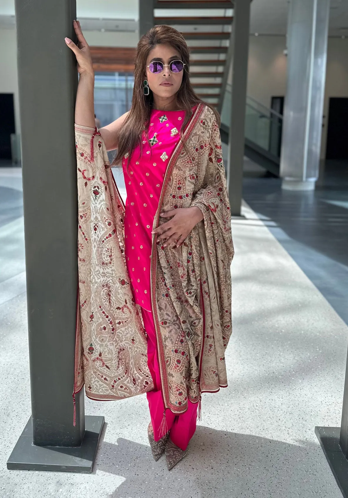 Beige Kashmiri Embroidered Dupatta
