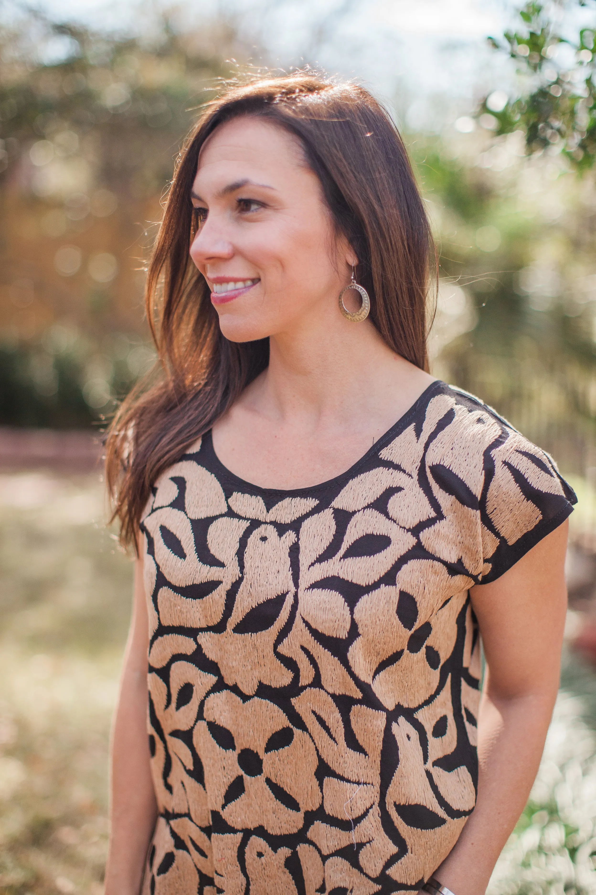 Black and Tan Blusa de Otomi