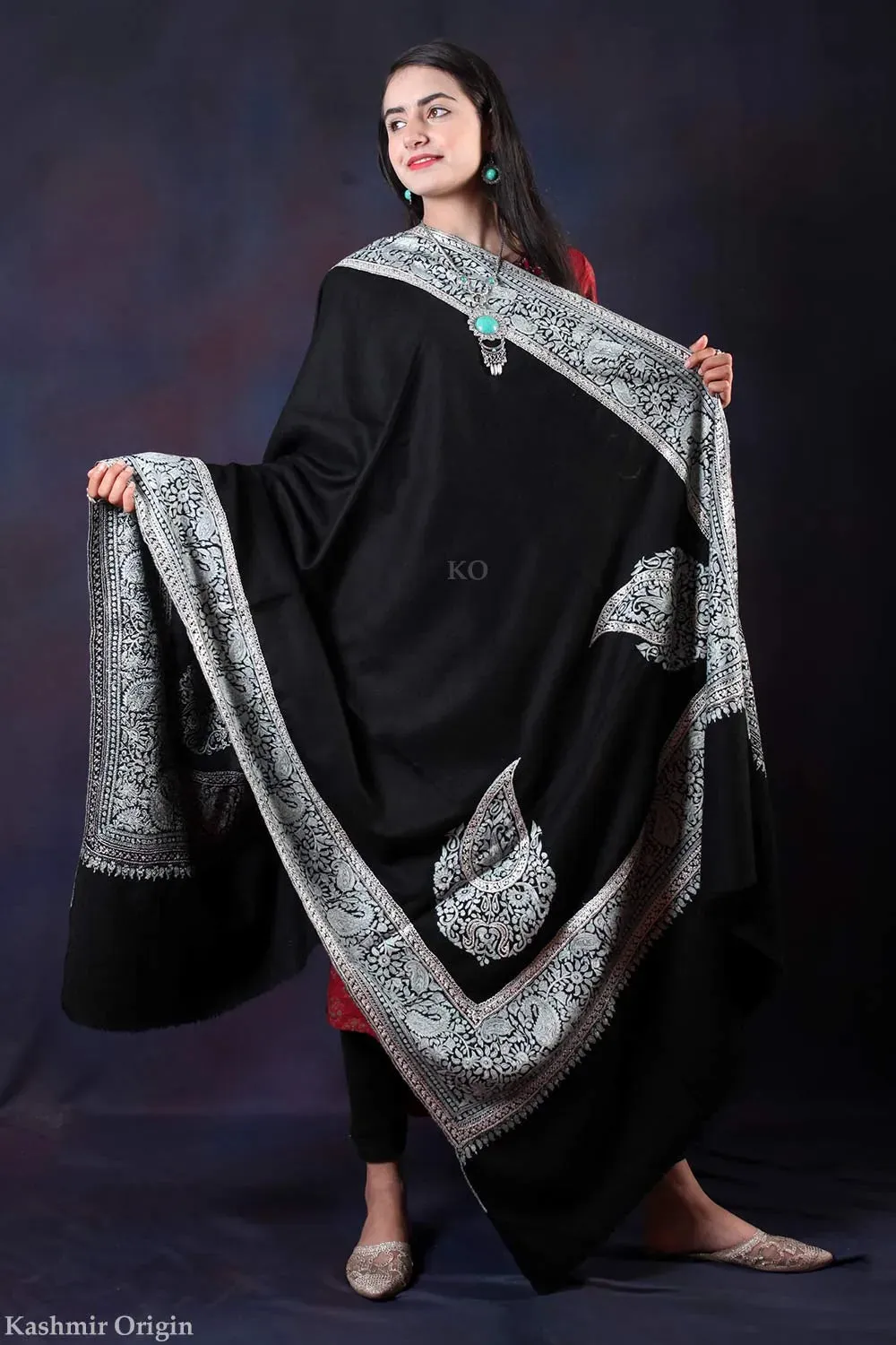 Black Base Tilla and Sozni Embroidered Handwoven Pashmina Shawl