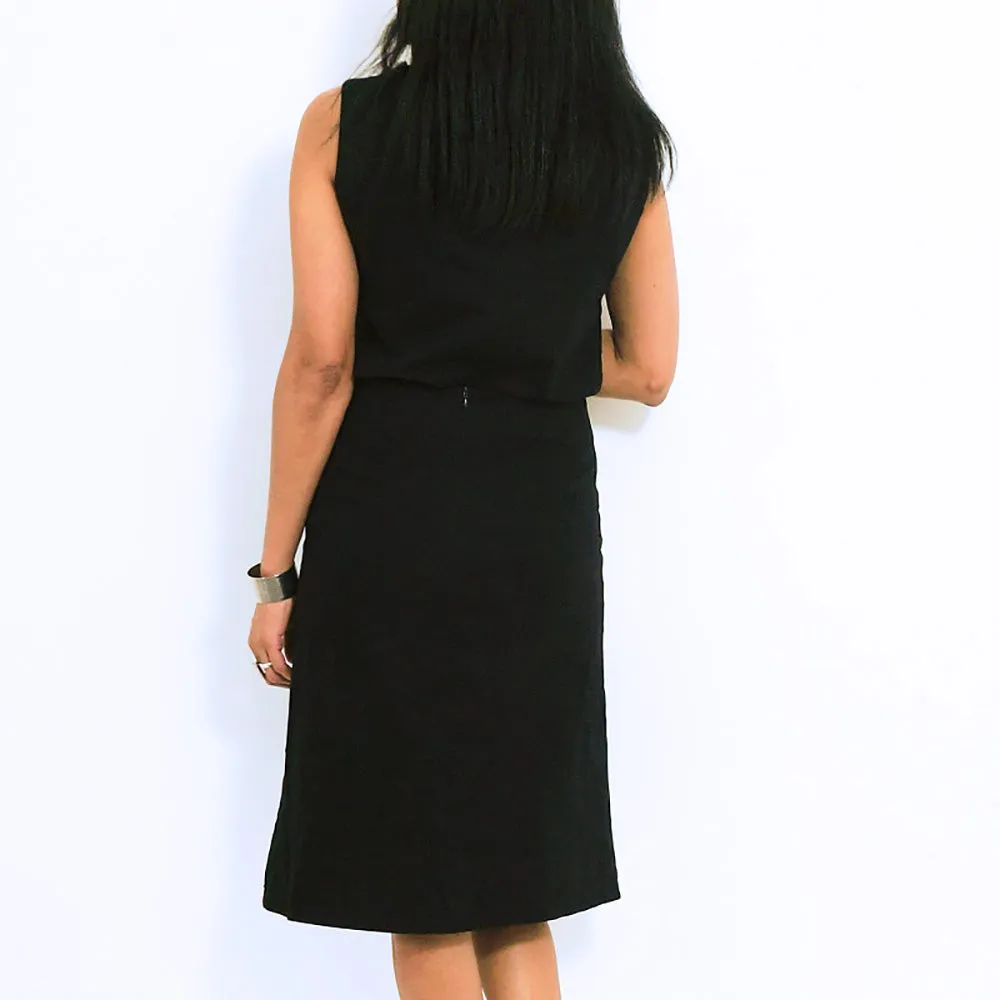 Black Cotton Sleeveless Loose V Top | ALPHONSINA