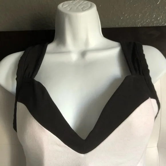Body By Victoria IPEX black Tank Self Bra cami 38D