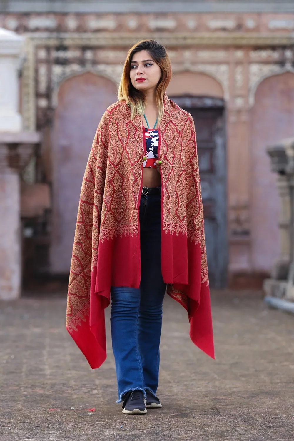 Charismatic Maroon Colour Embroidered Sozni Shawl Enriched With Beautiful Jaal Pattern Having Paisley And Border