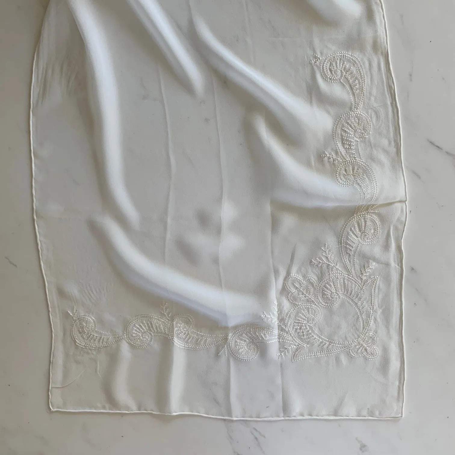 EMBROIDERED CORNER SCARF