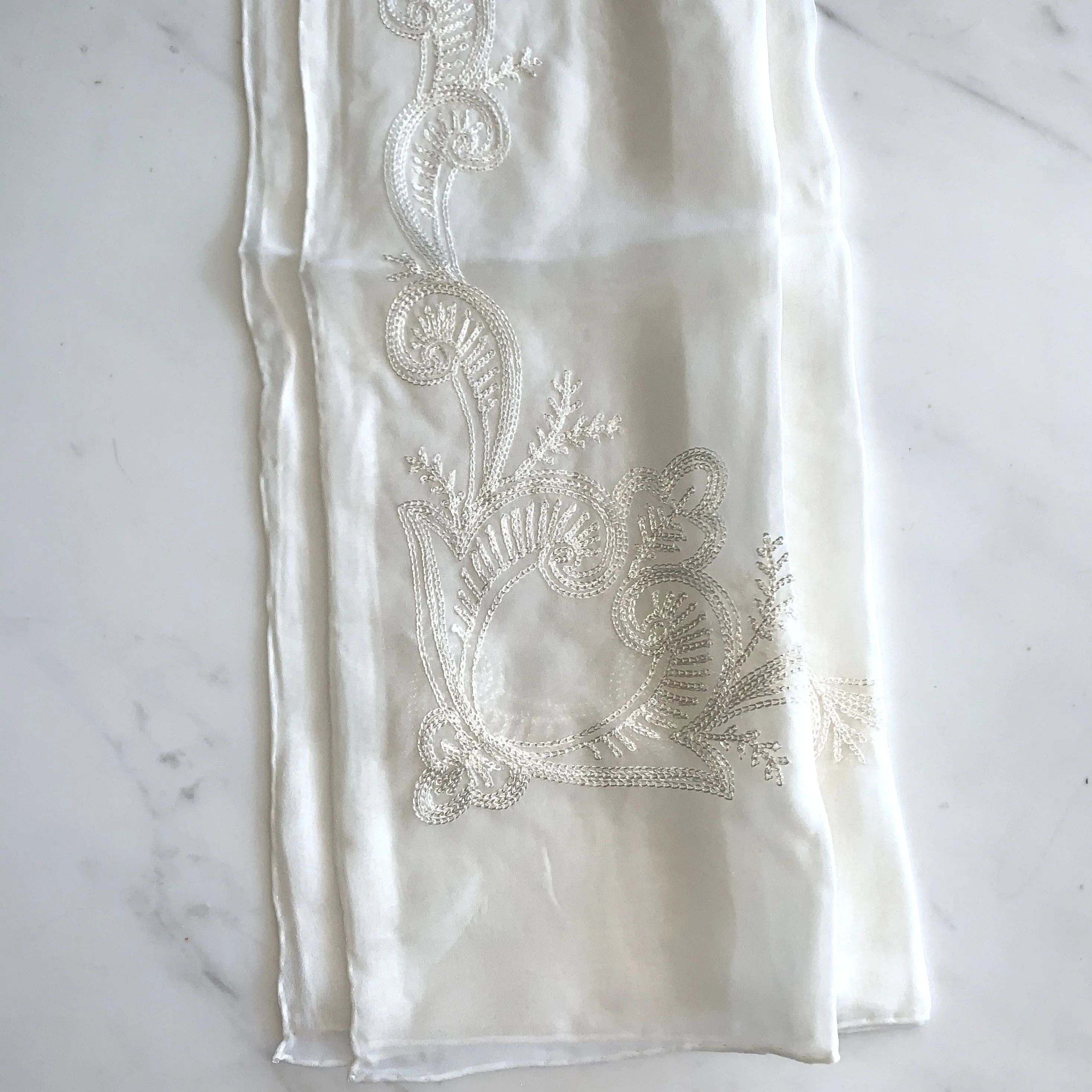 EMBROIDERED CORNER SCARF