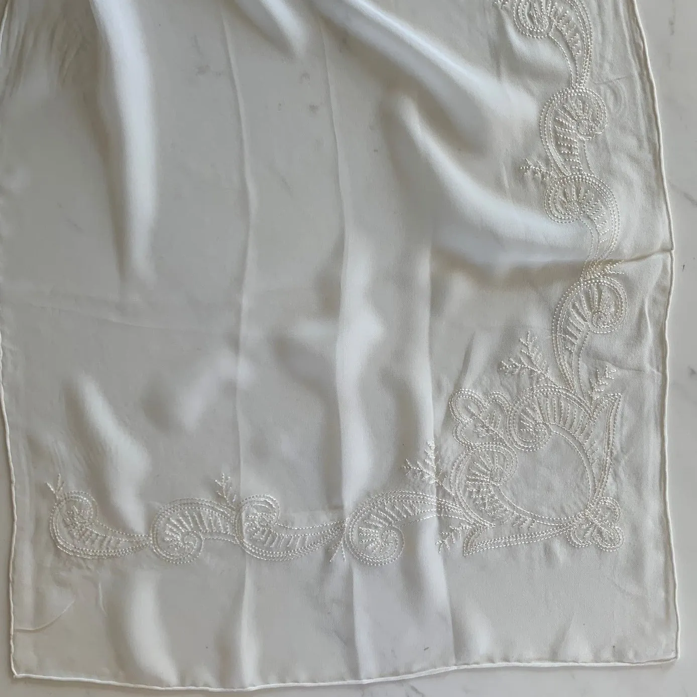 EMBROIDERED CORNER SCARF