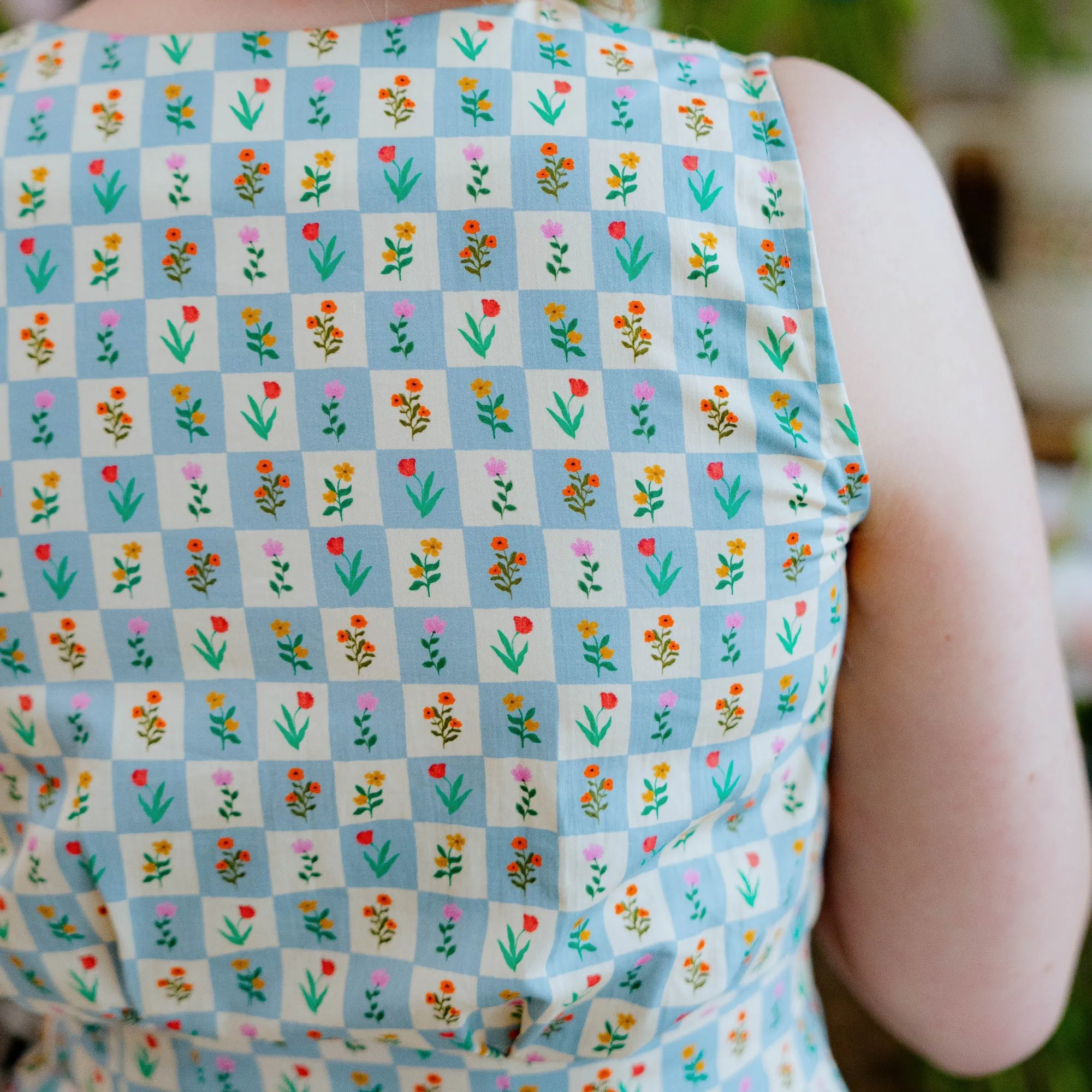 Garden Square - Lise Tailor Cotton Satin