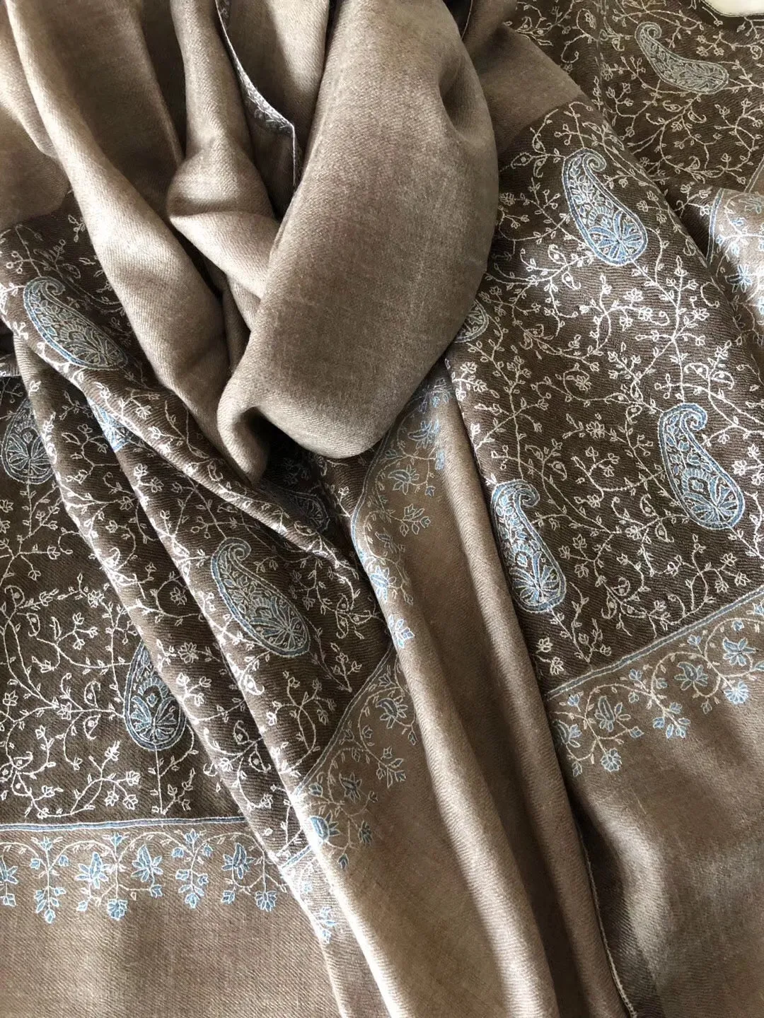 Hand Embroidered Pashmina Stole from Kashmir
