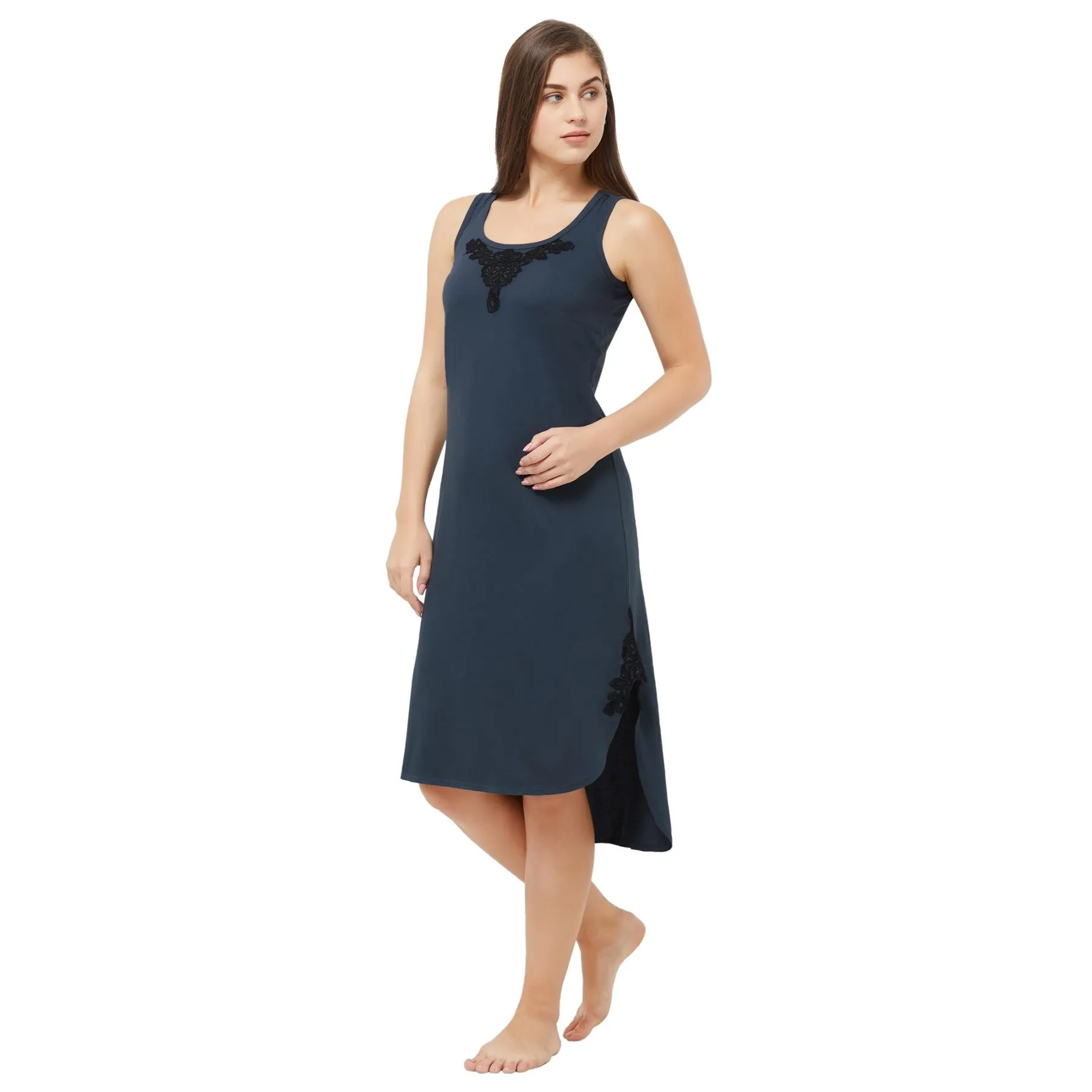 High-low sleeveless nighty