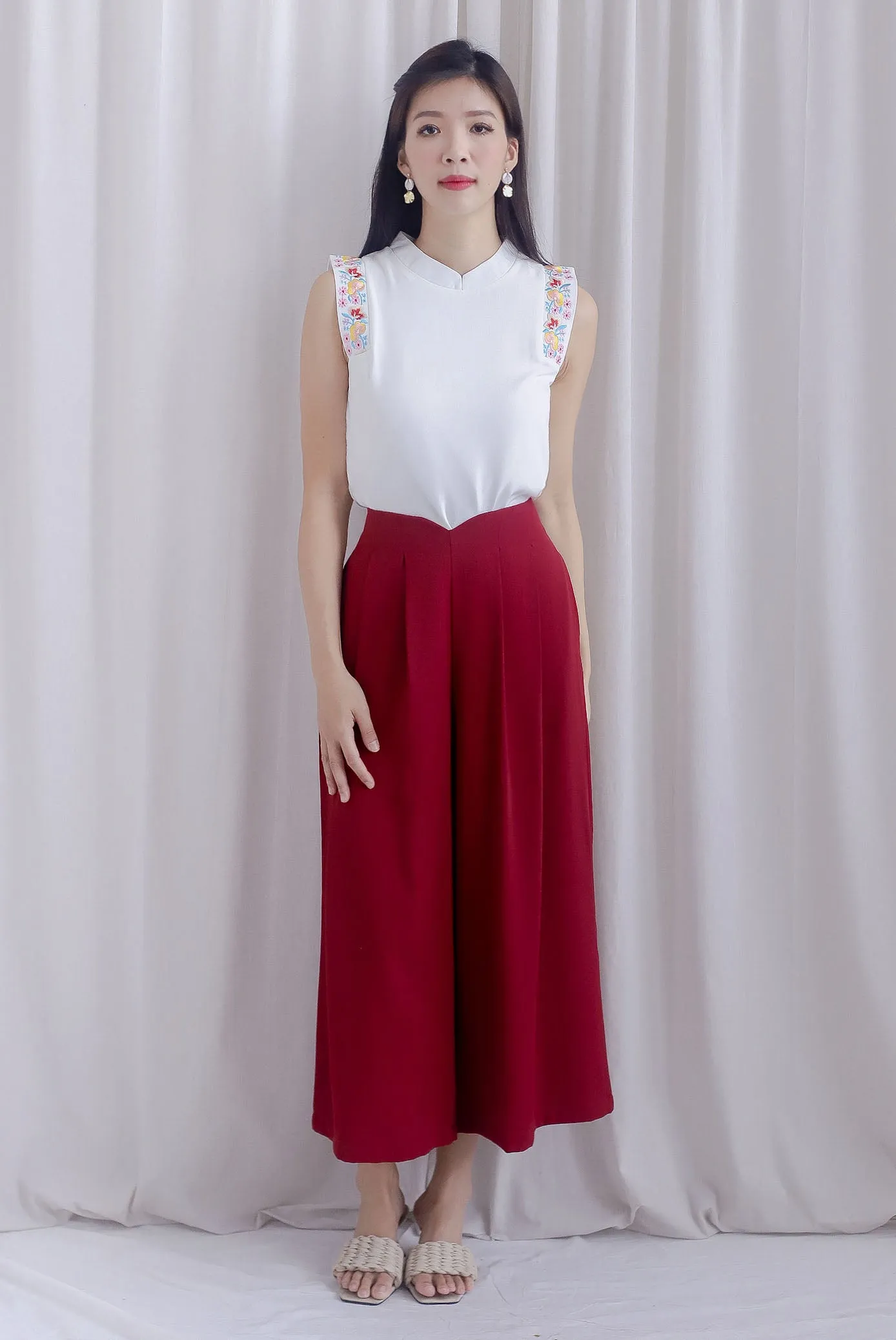 Kismet Embro Sleeve Cheong Sam Top In White