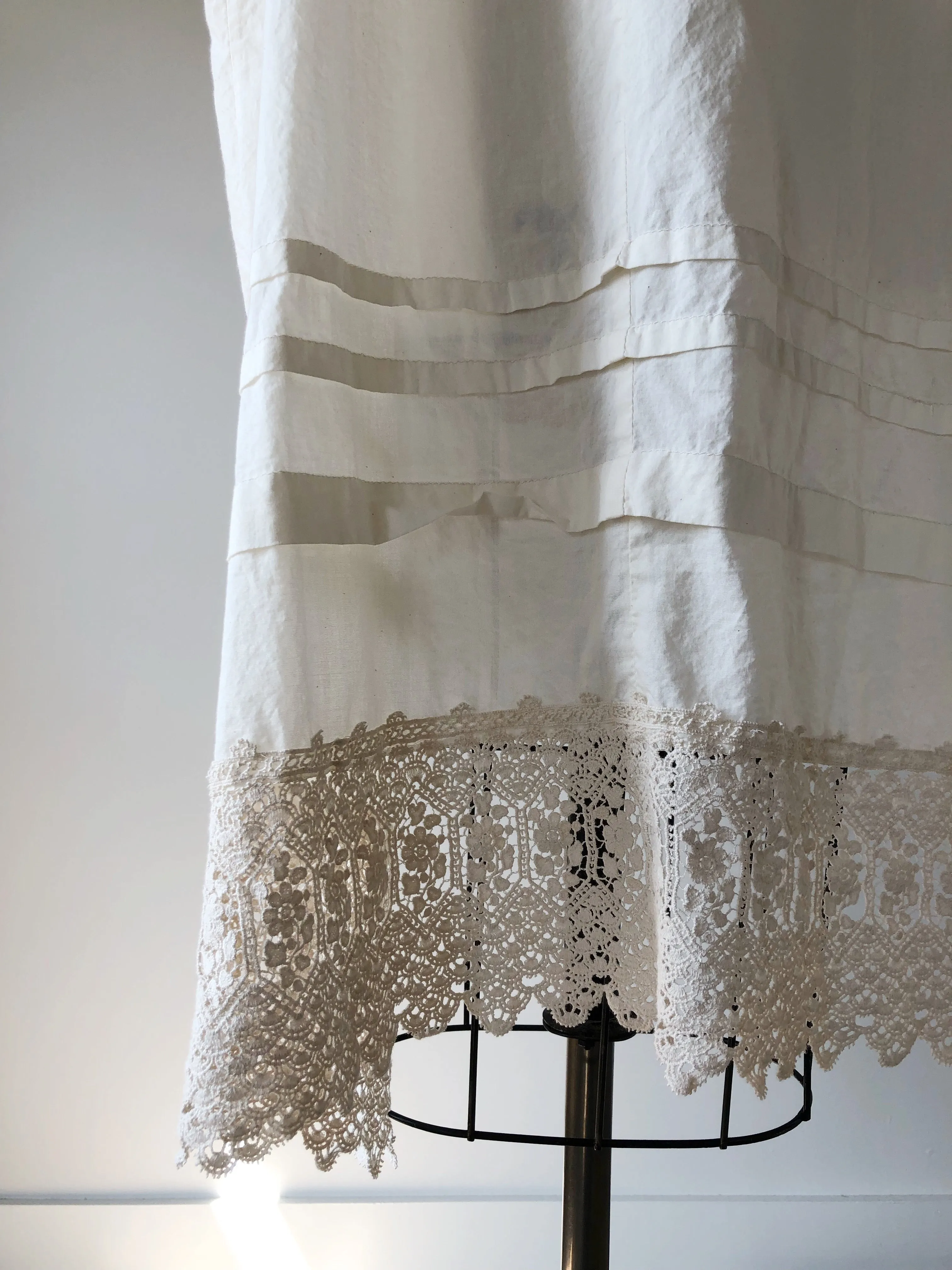 organdy tunic with lace