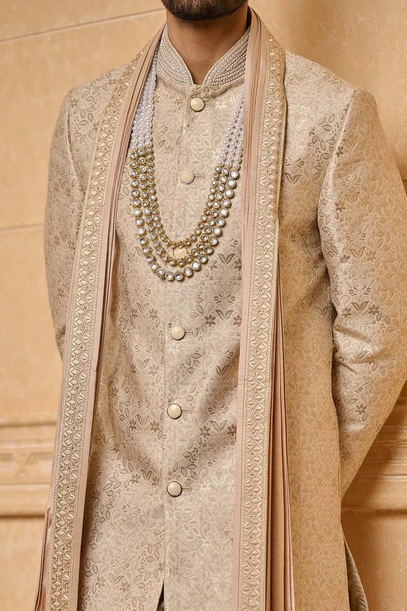 Pink Pleated Stole With Embroidered Border