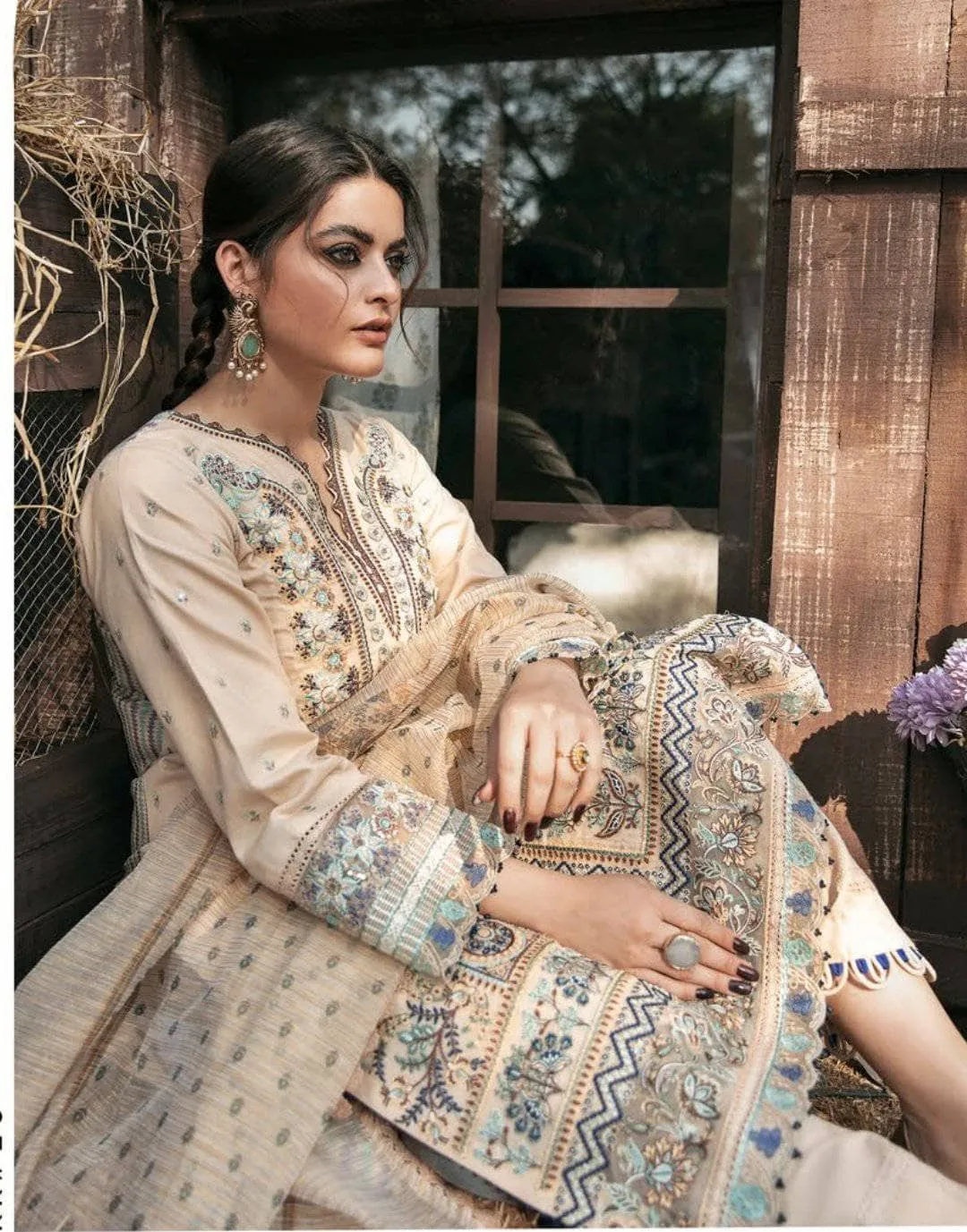Qalamkar Luxury Shawls/KK 10