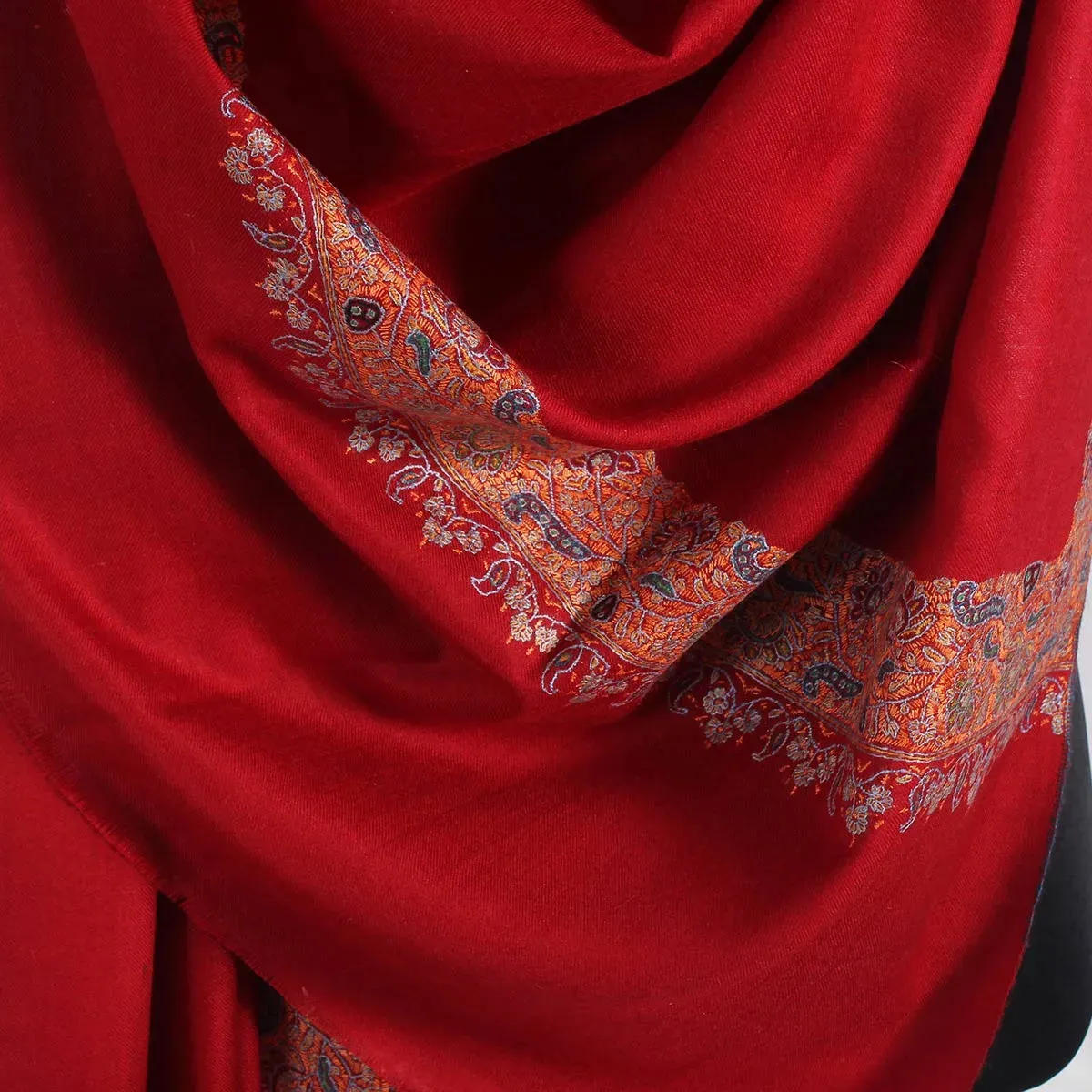 Red Base sozni Embroidered Dordaar Pashmina Shawl