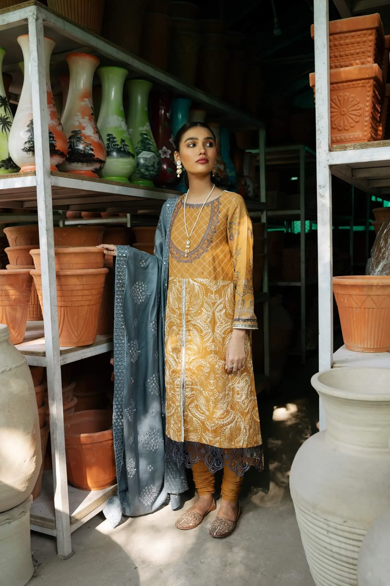 Restocked/Qalamkar Rehaab Luxury Shawl Collection/QWK 05/Dori Kari