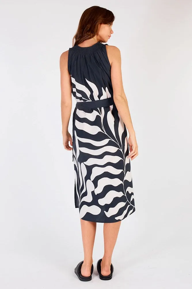 Sakanto Sleeveless Hoja Black