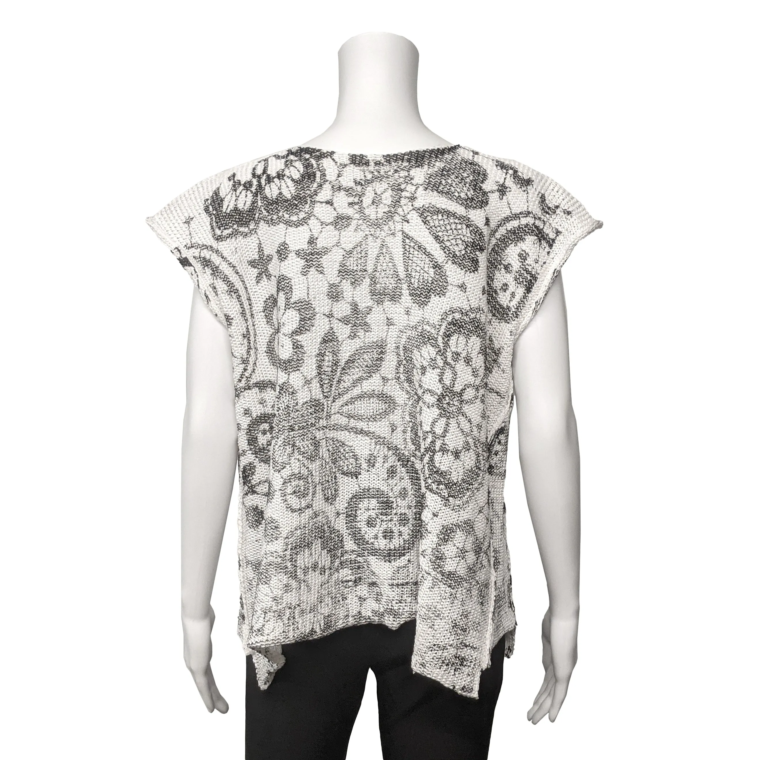 SALE! Atmo Sleeveless Pullover in White Black Lace by Paper Temples