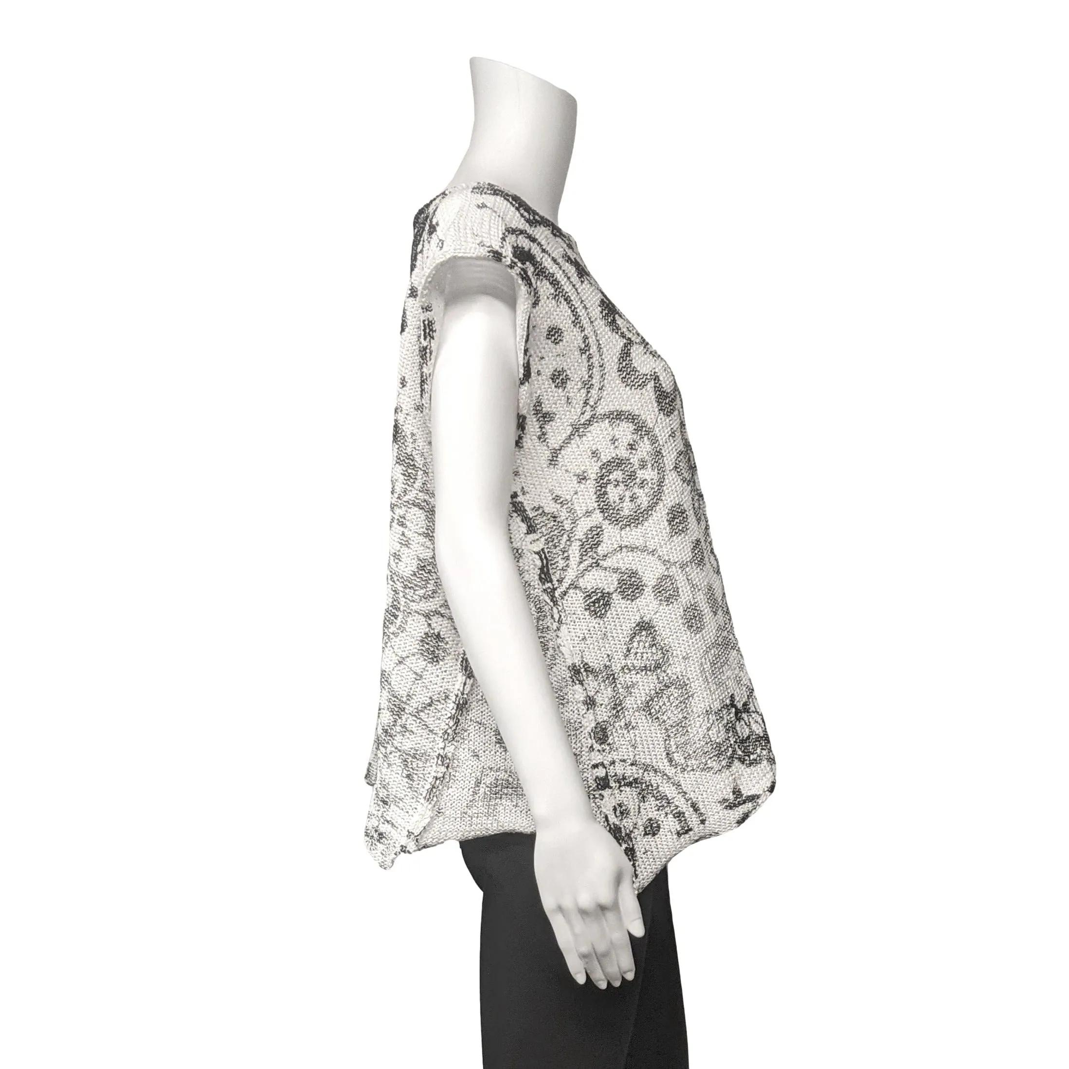 SALE! Atmo Sleeveless Pullover in White Black Lace by Paper Temples
