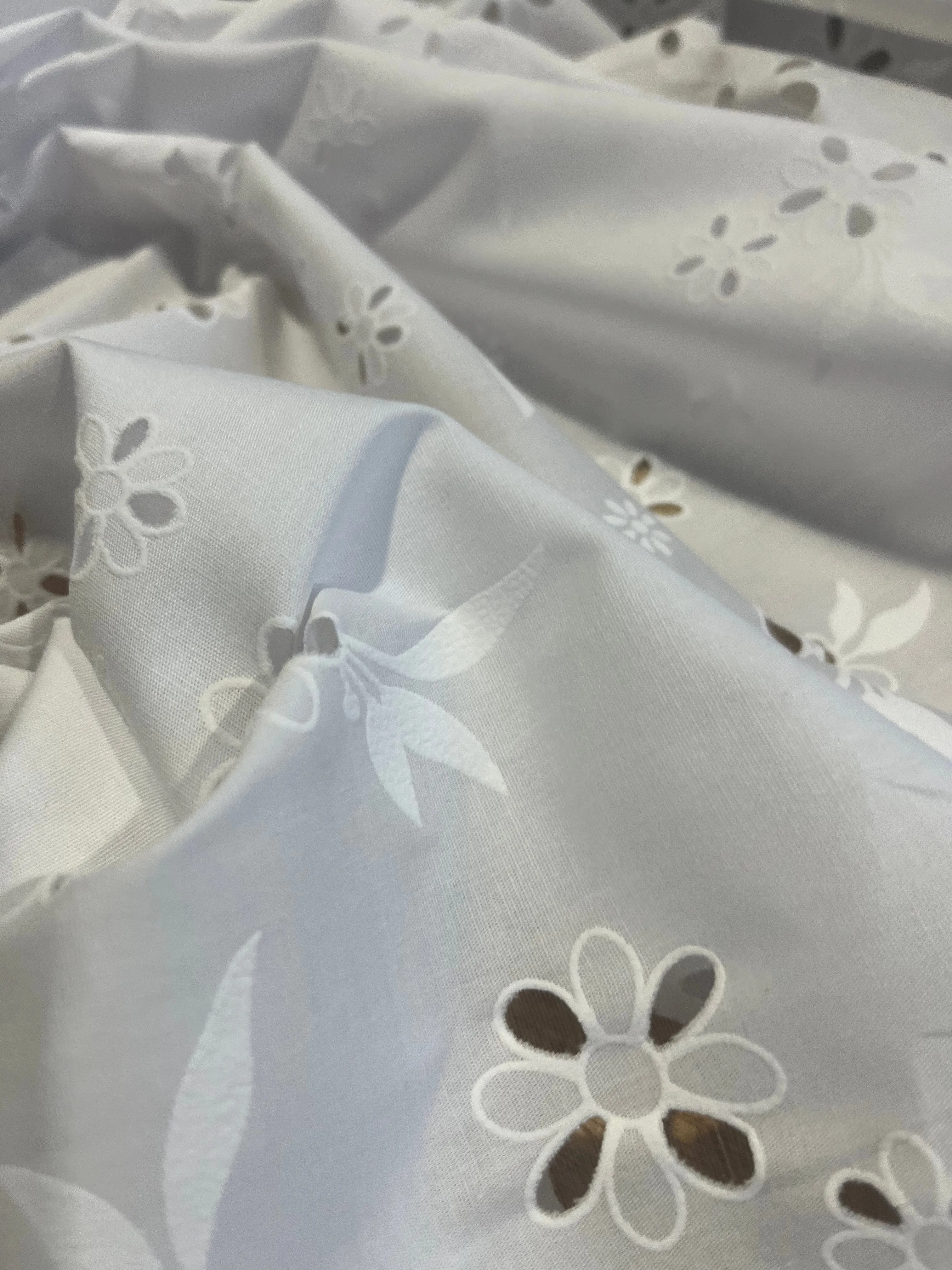Sangallo cotton stretch lasercut puff print design 1 white