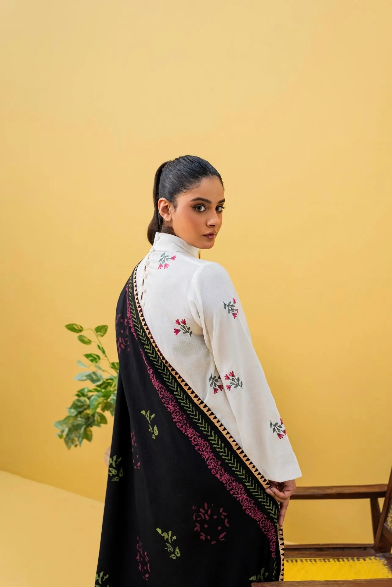 Shawl AW-70