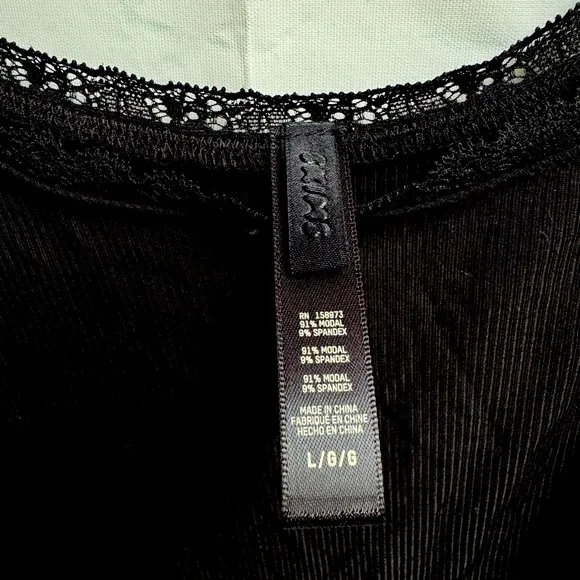 SKIMS Black Soft Lounge Lace Tank Top Black Lace Trim Camisole size L Large NWT