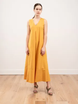 sleeveless dress