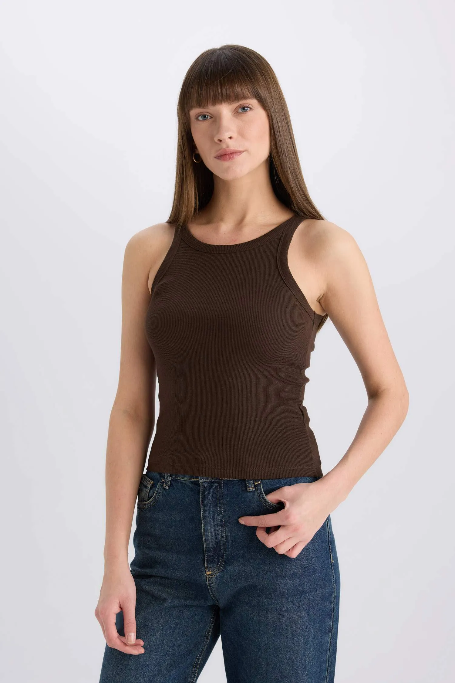 Slim Fit Camisole Halter Collar Tank Top