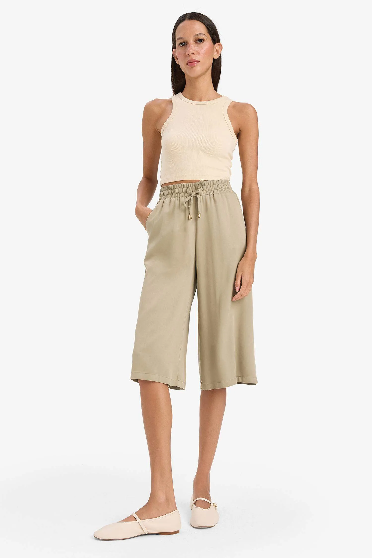 Slim Fit Camisole Halter Collar Tank Top