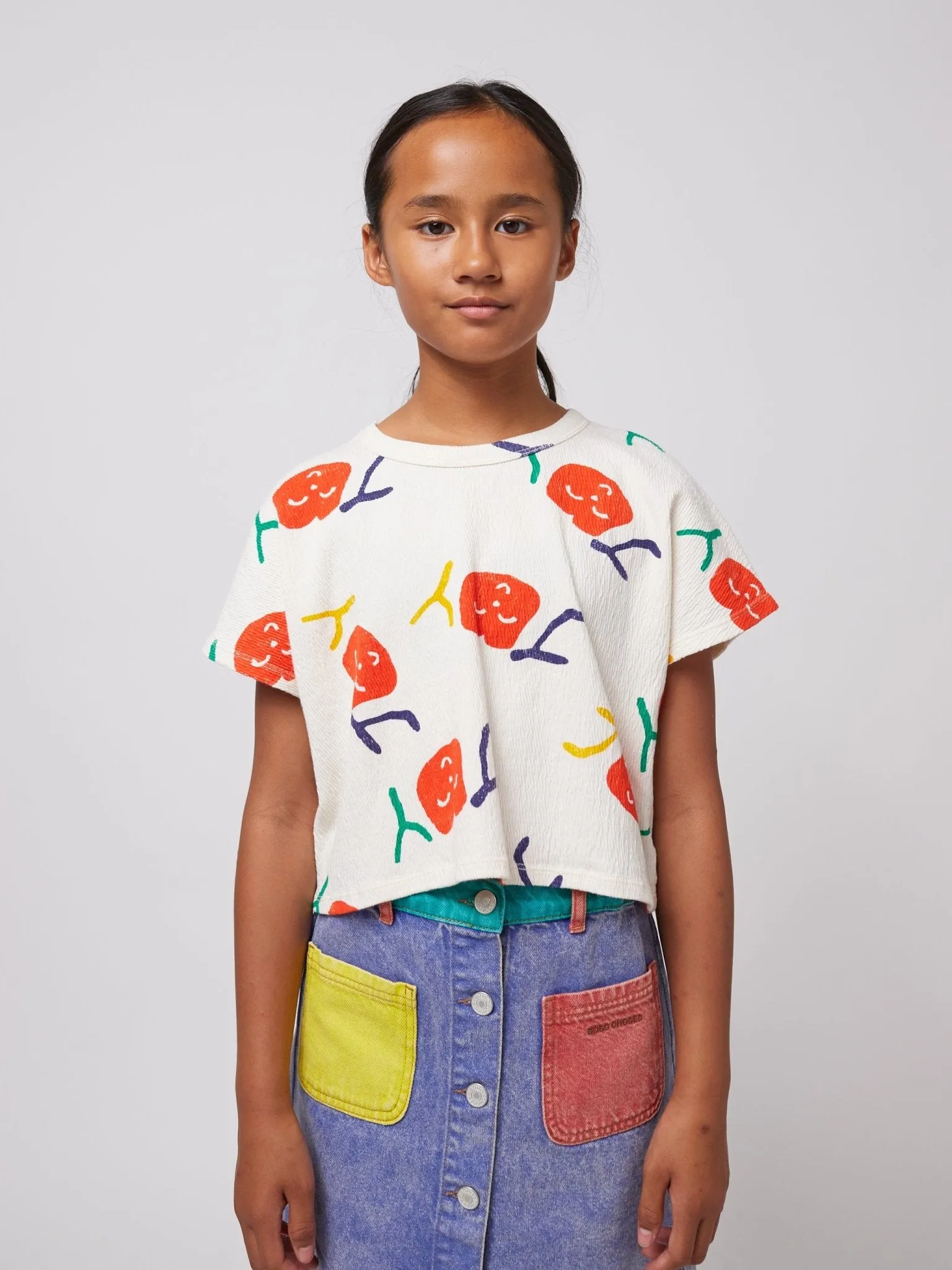 Smiling All Over Cropped T-shirt by Bobo Choses