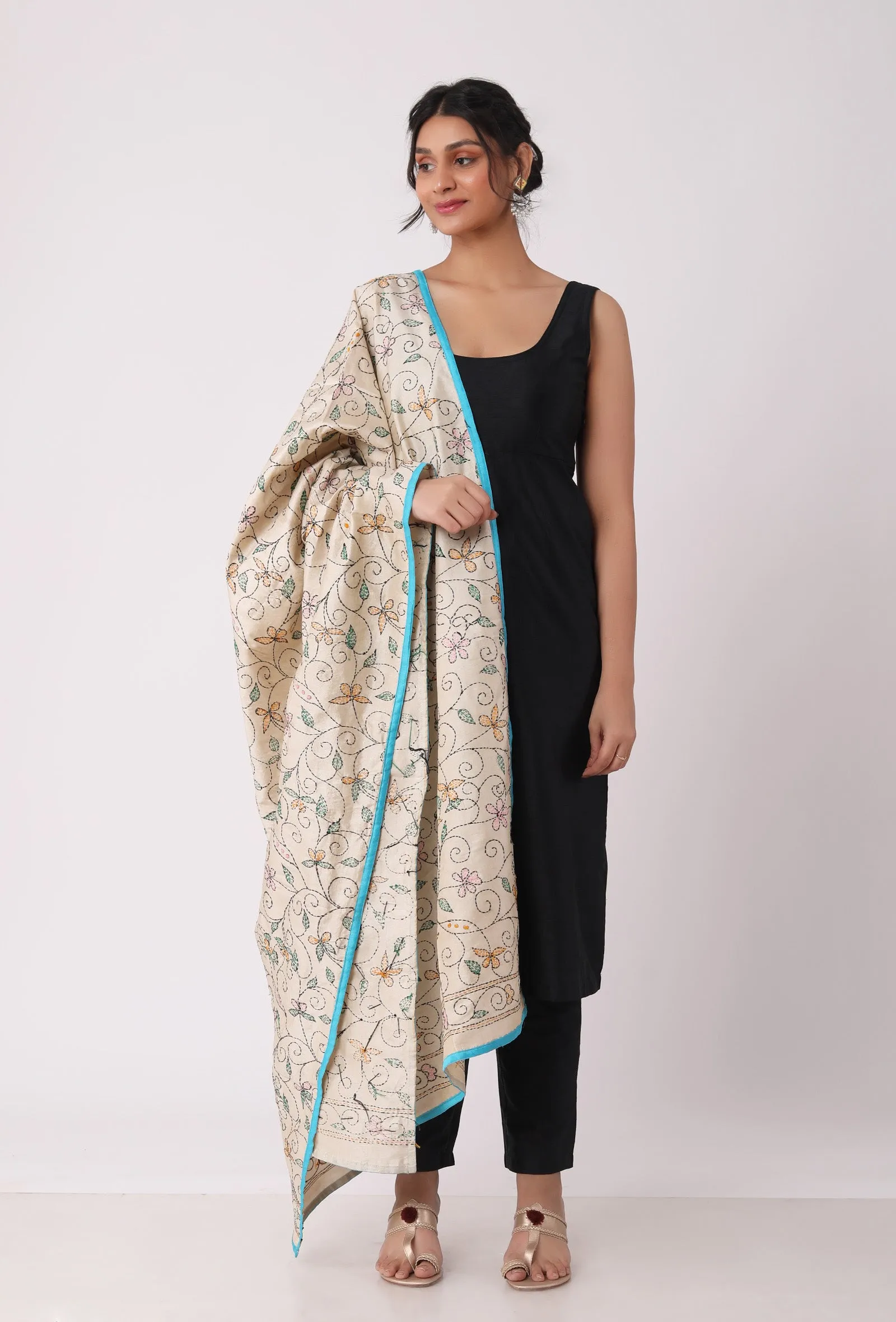 Turvi hand embriodered kantha silk dupatta