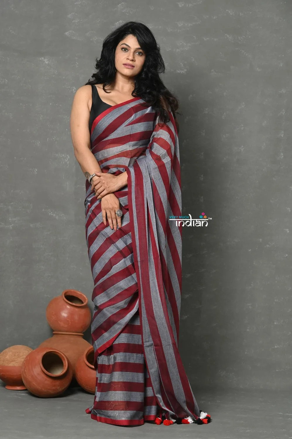 Tyohaar ~ Pure Mul Cotton Handloom Saree ~ Red Grey