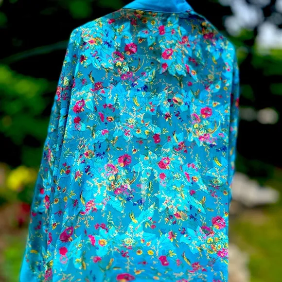 Victoria’s Secret gold label sheer floral embroidered kimono robe
